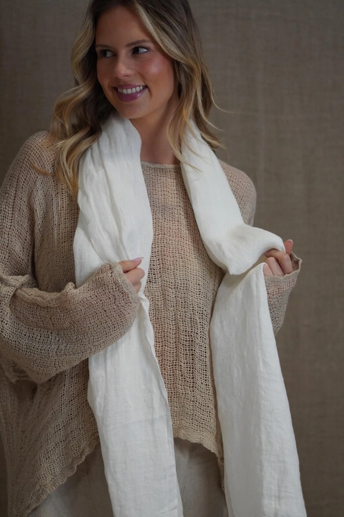 Dolce Scarf White 100% Linen