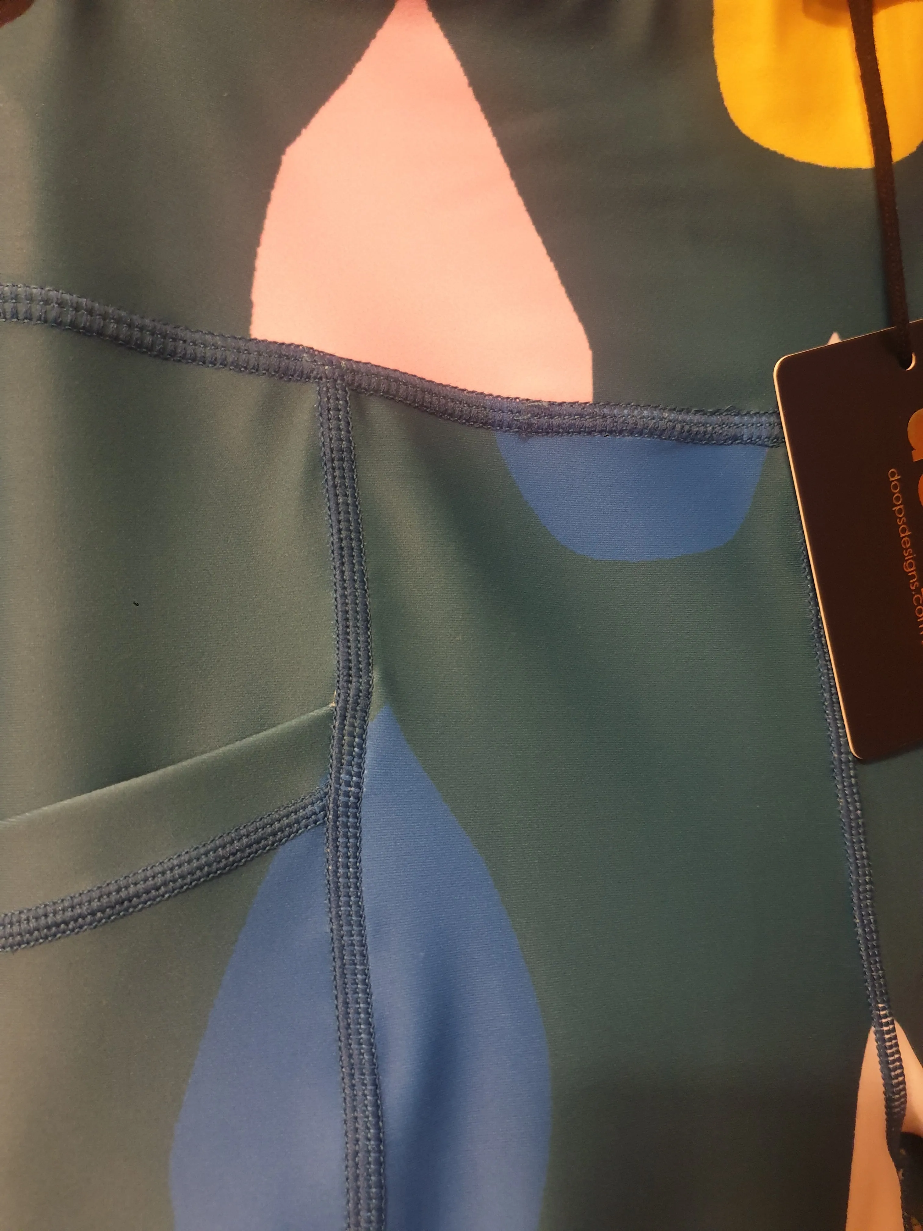 Doops blue-based print yoga tights/leggings (as new with tags)
