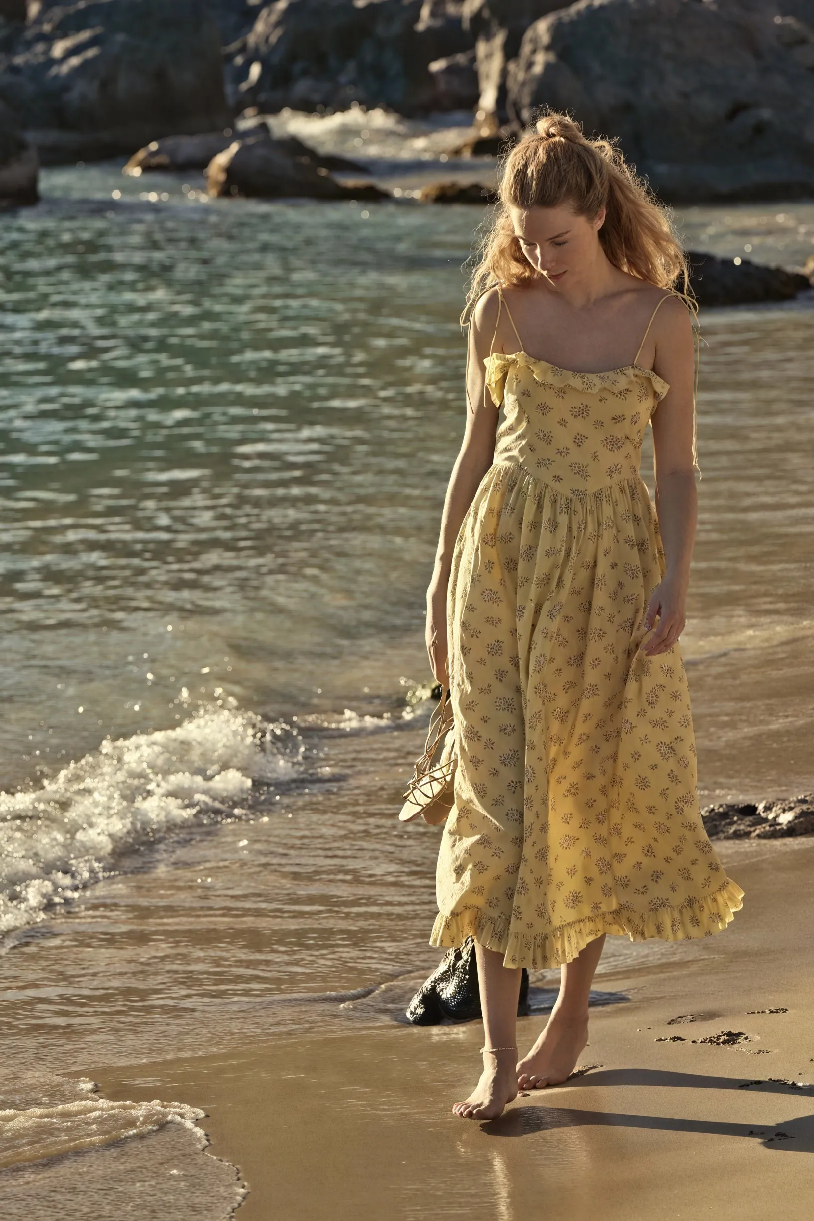 Floral Midi Dress with Ruffle Detail