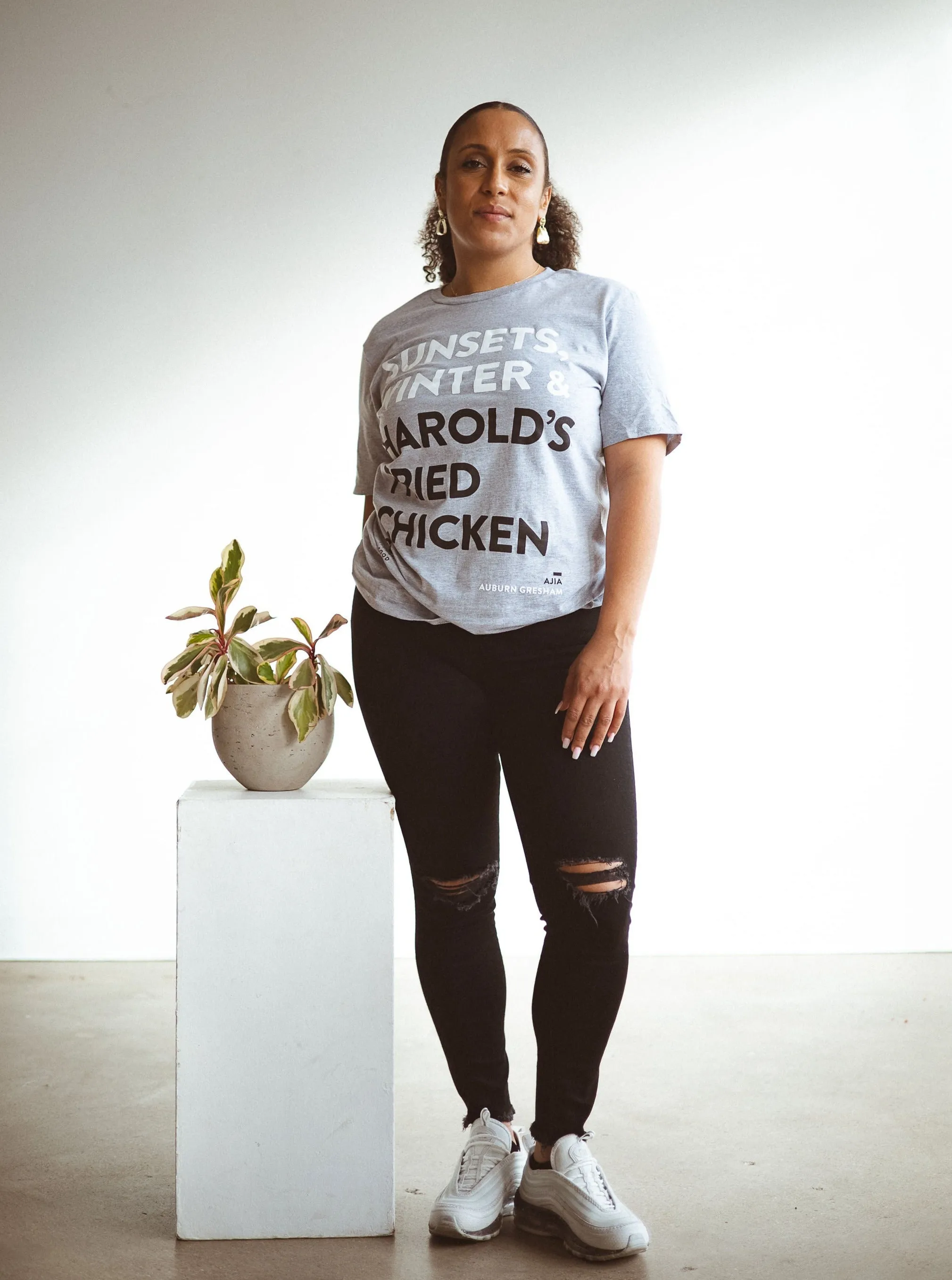 'Fried Chicken in Auburn Gresham' Light Grey Short-Sleeve Unisex T-Shirt