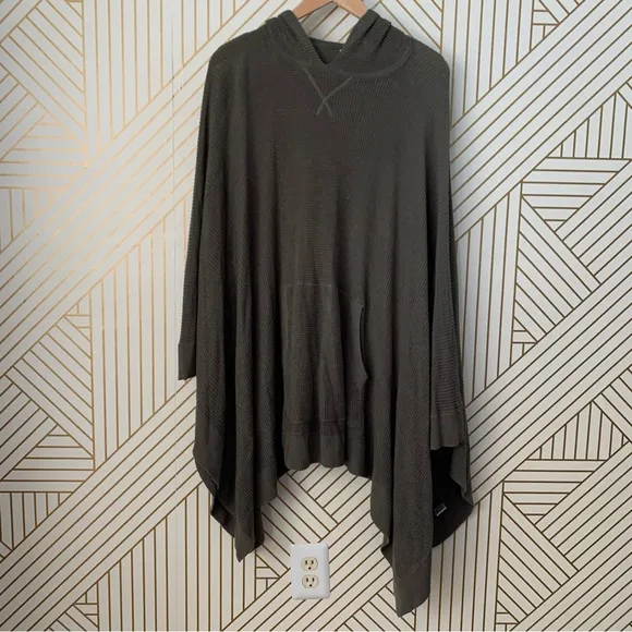 Garnet Hill Merino Wool Blend Hooded hood Waffle-Stitch Poncho hunter Size L/XL
