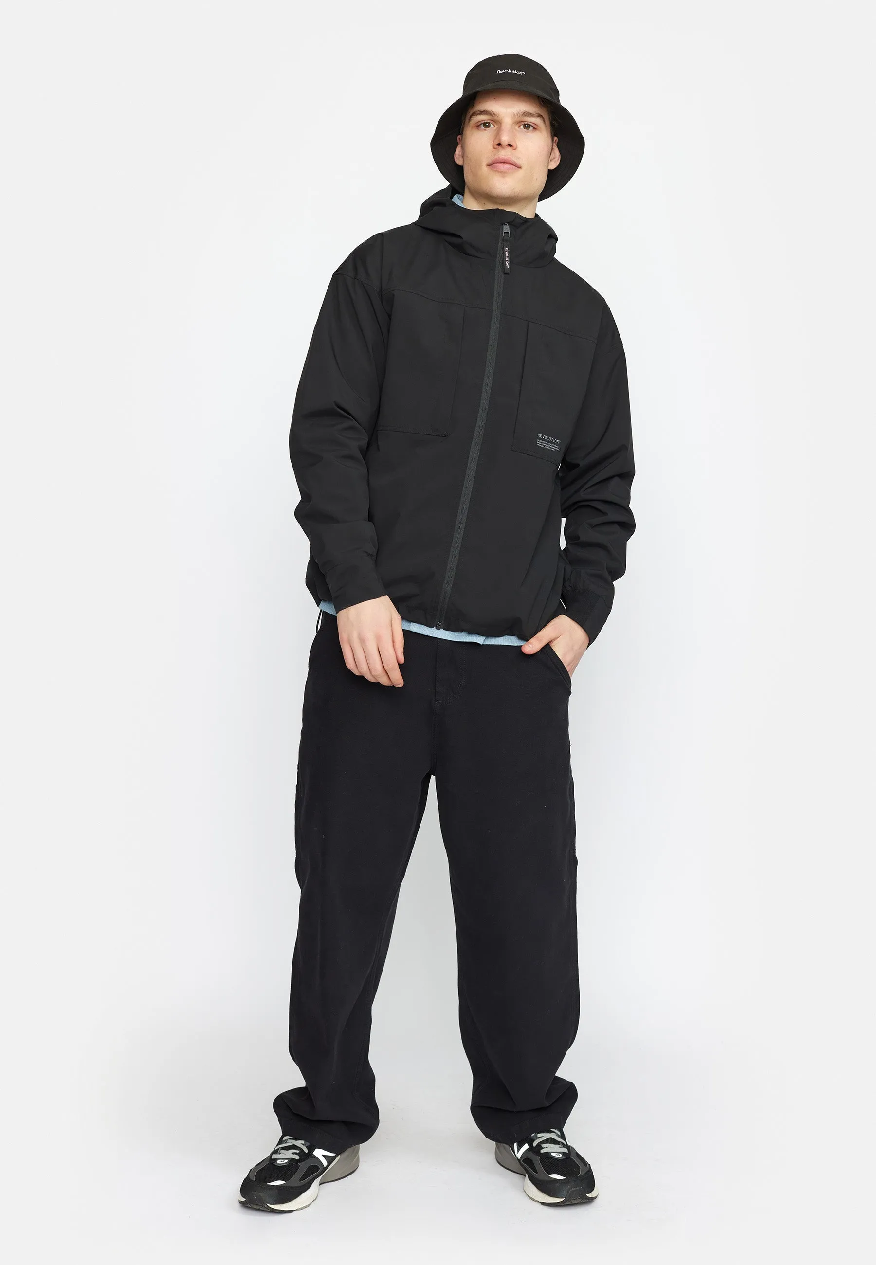 Hooded Windbreaker / 7835 - Black