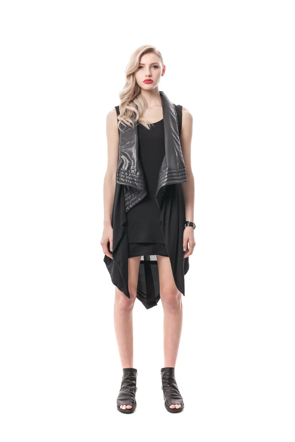 Keshi  Vest
