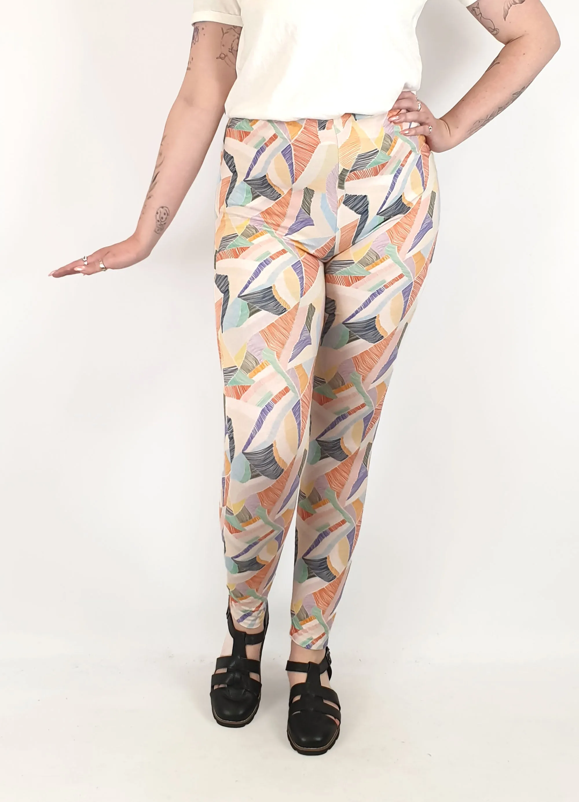 Kip & Co unique print pants size 12
