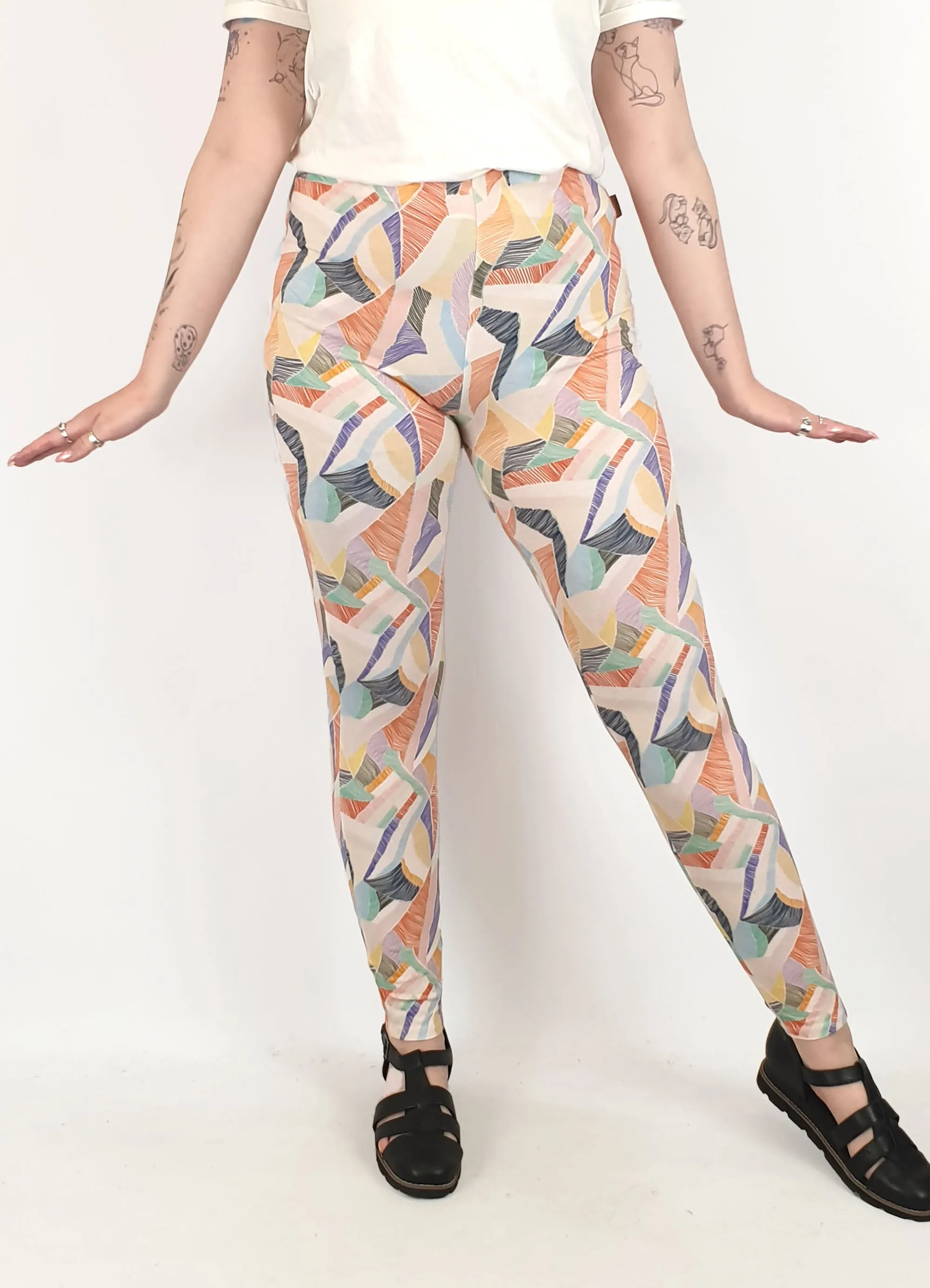 Kip & Co unique print pants size 12