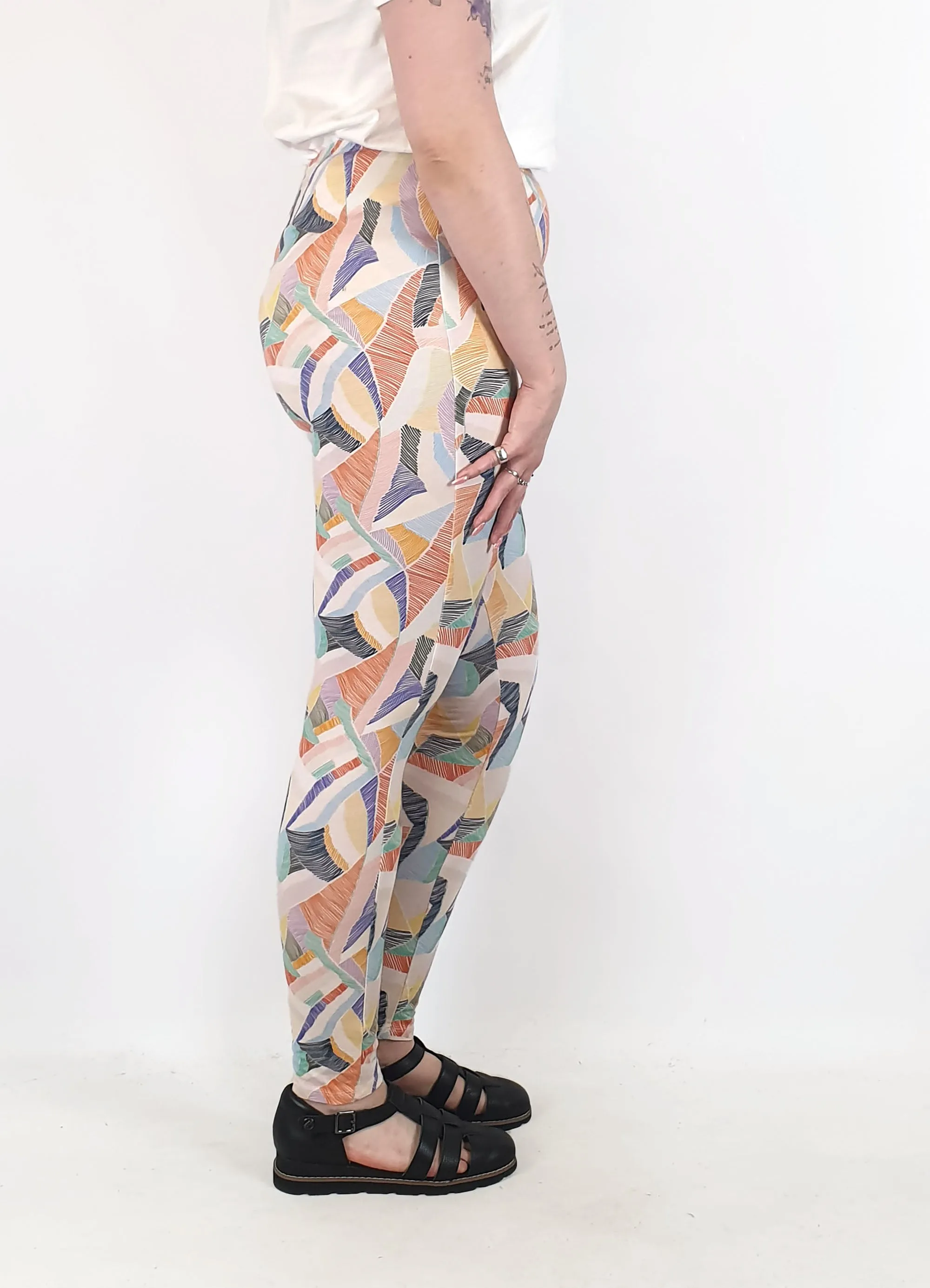 Kip & Co unique print pants size 12