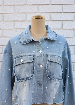 LIGHT DENIM SCALLOP DETAIL JACKET W/PEARLS