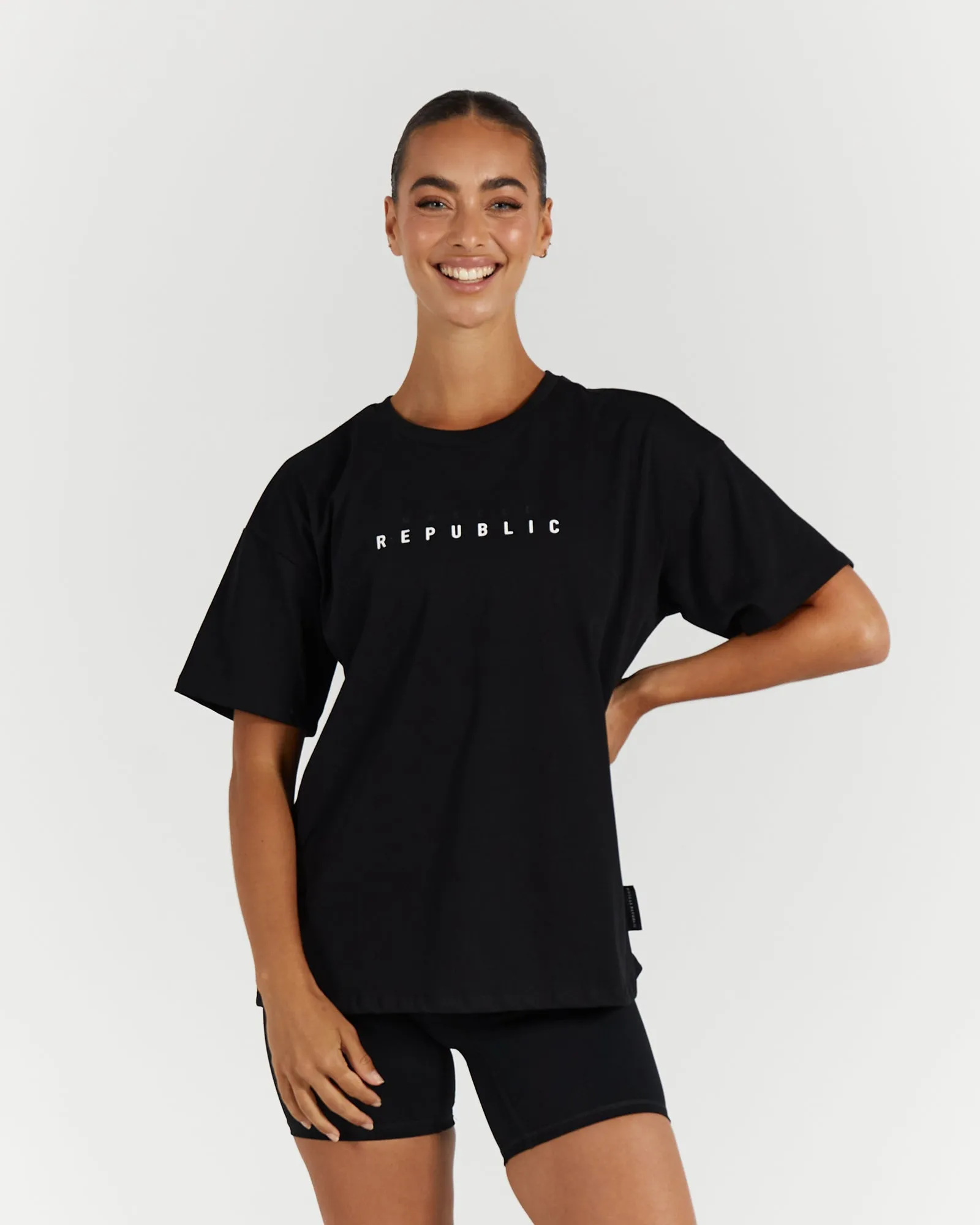 LOOSE TEE - BLACK