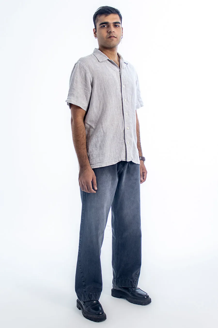 Metro Comfort Loose Jeans: Cast Iron Grey
