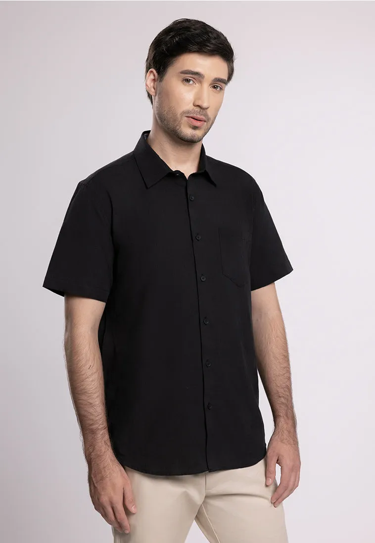 MOC - Kemeja Lengan Pendek Pria Riley - Black