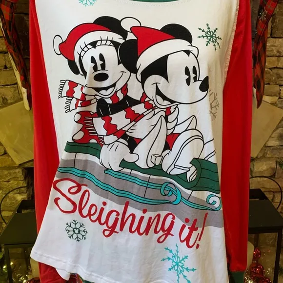 NWT Disney Store Two Piece Winter Mickey and Minnie Mouse Pajama Set XL