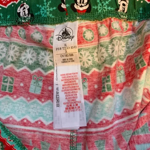 NWT Disney Store Two Piece Winter Mickey and Minnie Mouse Pajama Set XL