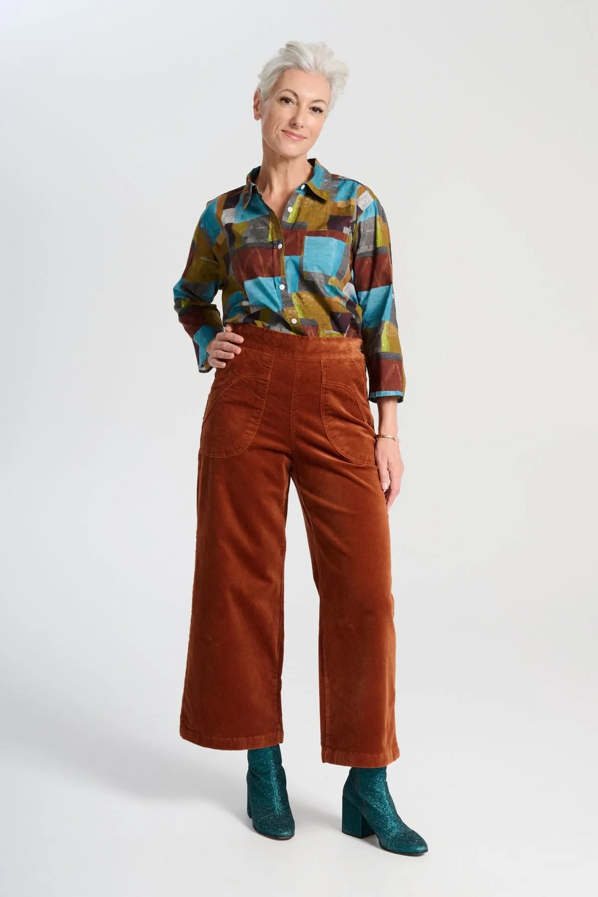 Peggy Lou Pants Caramel in Velvet Corduroy
