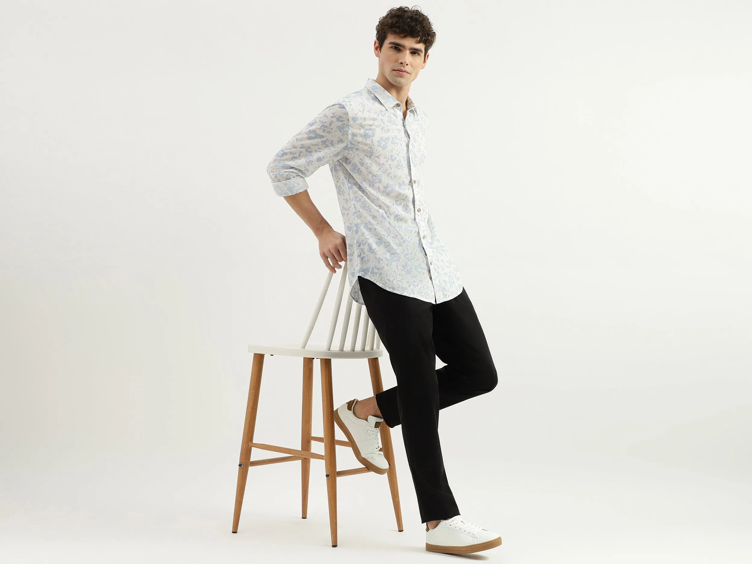Slim Fit Spread Collar Floral Print Shirt