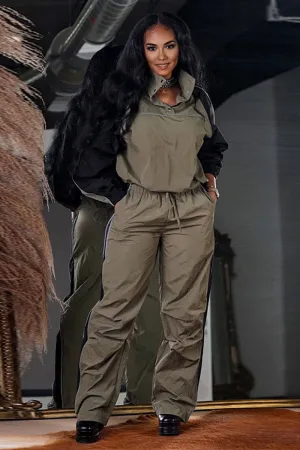UG681 Stand-Up Collar Loose Top and Pants Set
