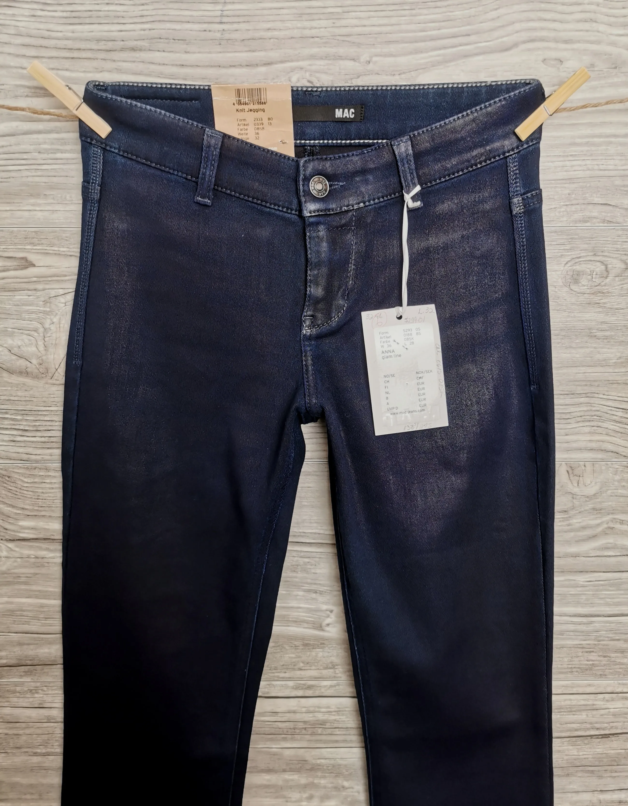 WOMENS SIZE 6/32 - MAC Jeans, ANNA Glam Line, Knit Dark Wash Jegging NWT B27