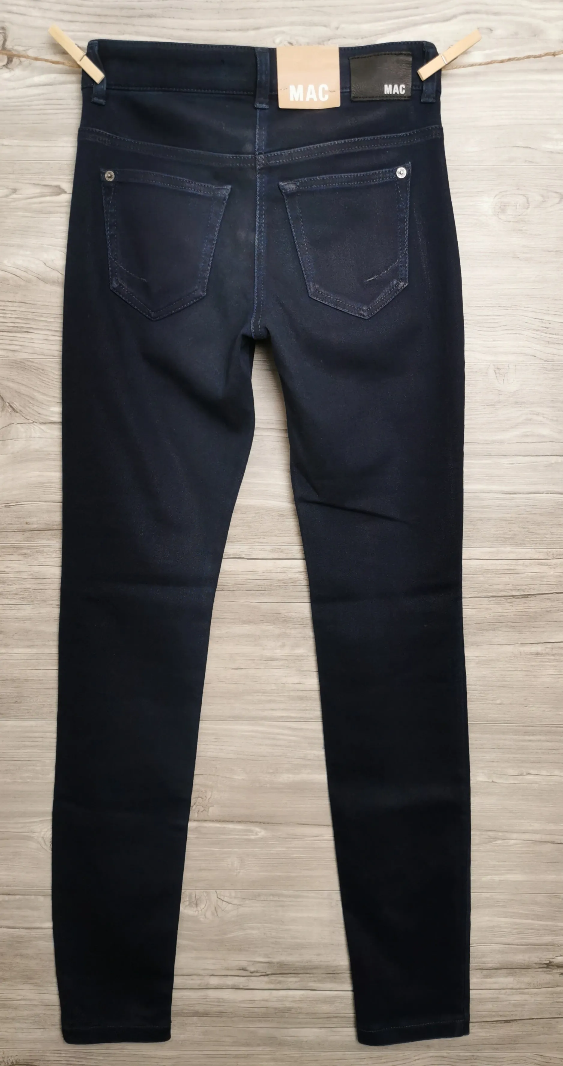 WOMENS SIZE 6/32 - MAC Jeans, ANNA Glam Line, Knit Dark Wash Jegging NWT B27